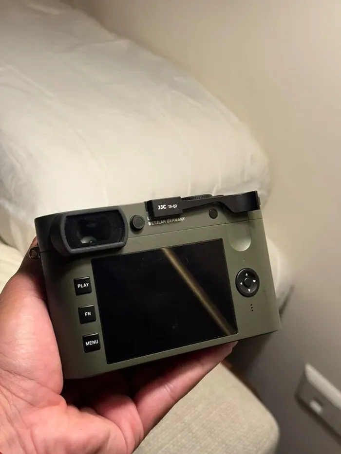 Leica Q2