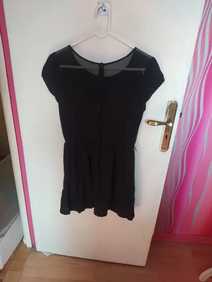 97- robe, H&M, Taille S - photo numéro 3