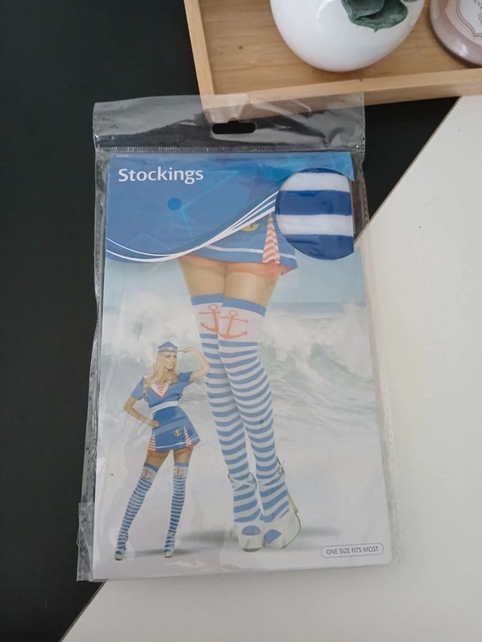 Déguisement Bas thème Marins Neuf🌿💝 - photo numéro 5