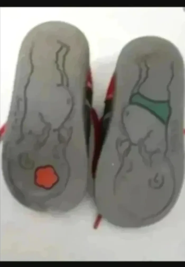 chaussures bottillons bonbon pointure 21 ·Très bon état·Kickers - photo numéro 4