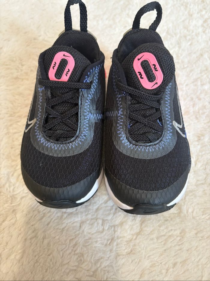 Chaussure Nike bébé - photo numéro 2