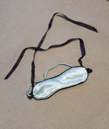 Bandeau pour les yeux bleu satin