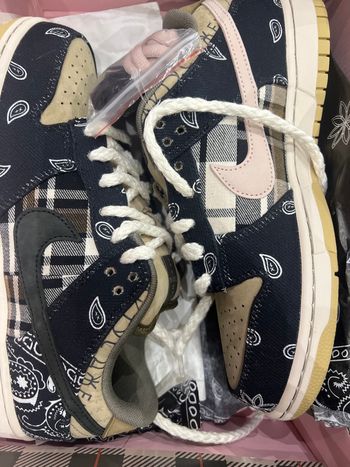 Nike dunk Travis x Scott