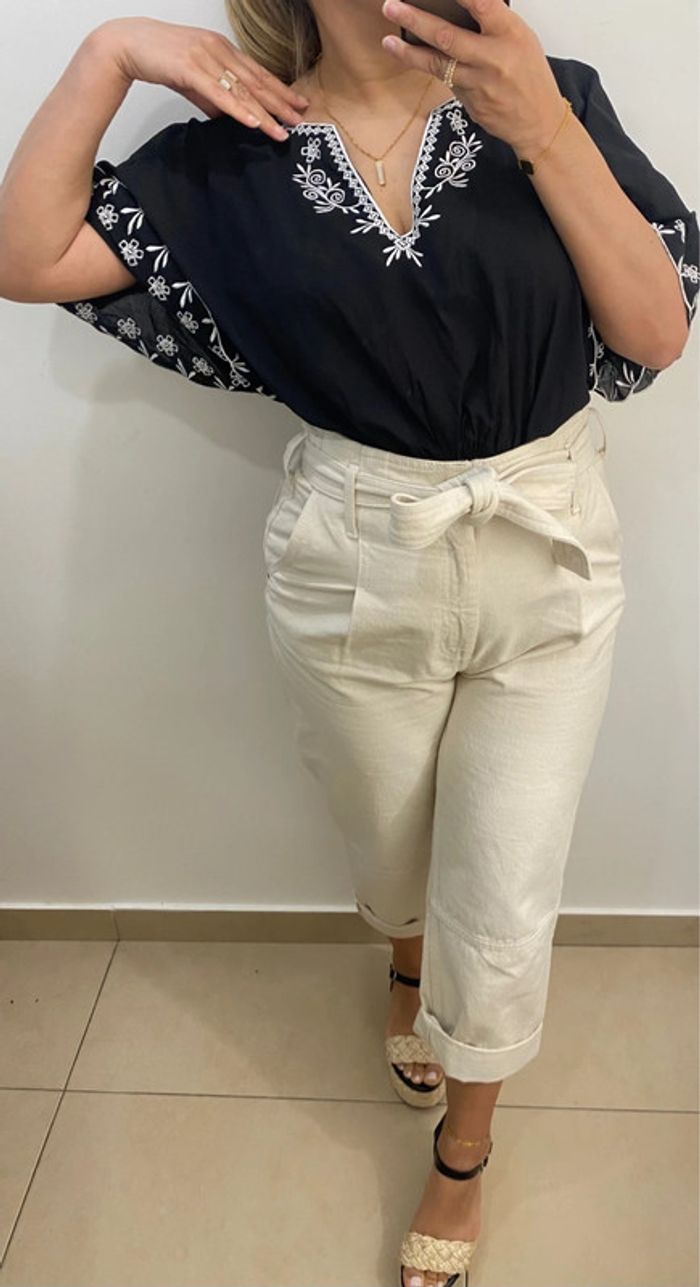 Blouse brodée col v taille M - photo numéro 6