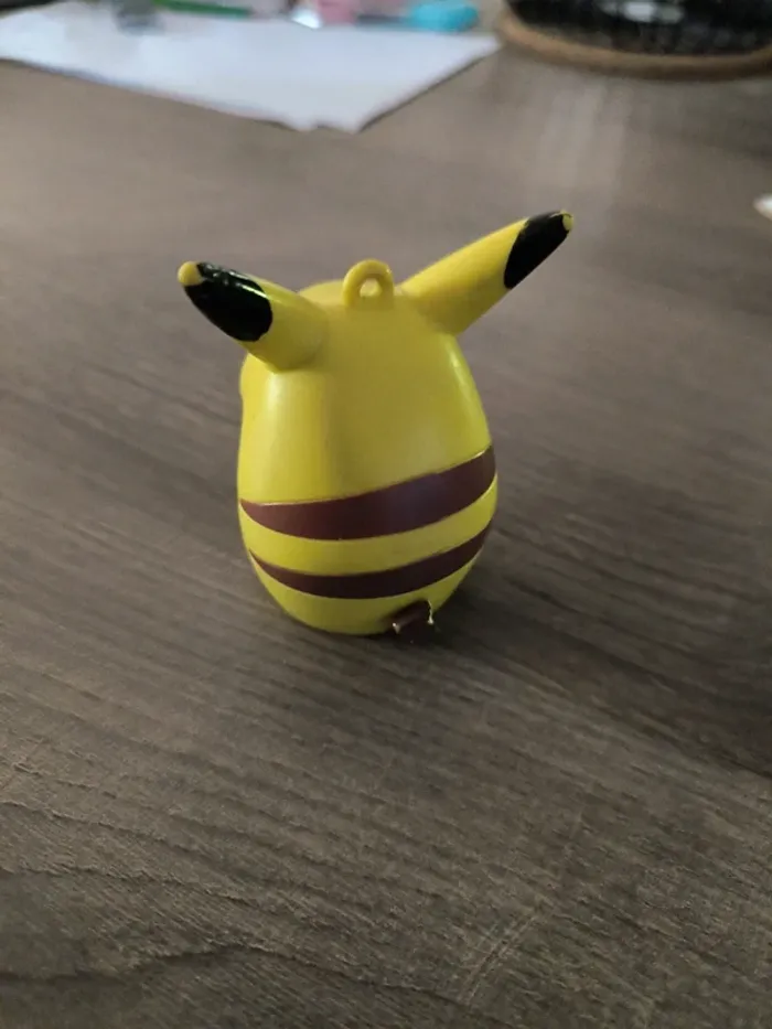 Pikachu année 1999 - photo numéro 2