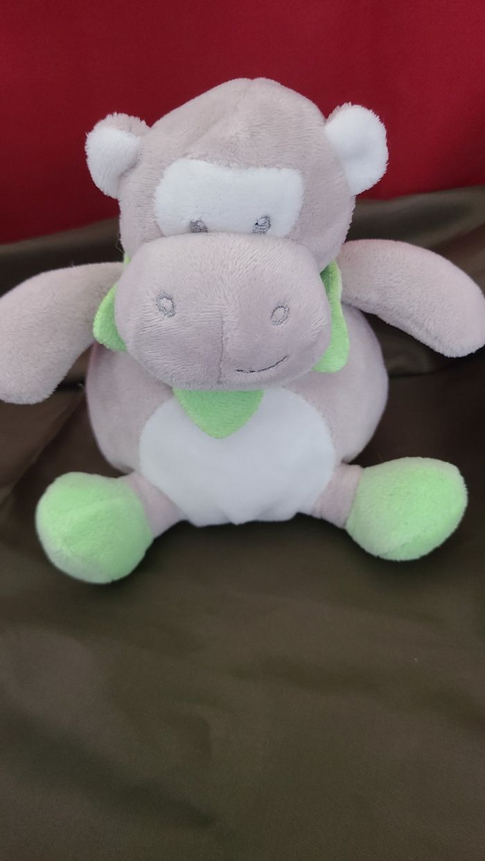 Doudou singe gris blanc vert CMP
