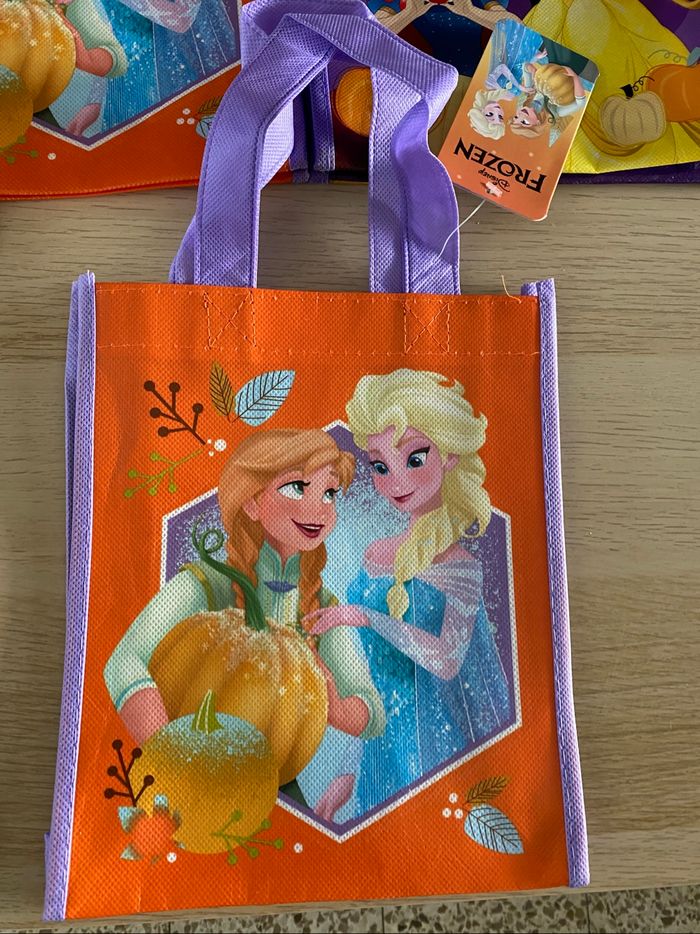 Sac bonbons Halloween disney frozen reine neiges Mickey Minnie mouse princesses neufs - photo numéro 3
