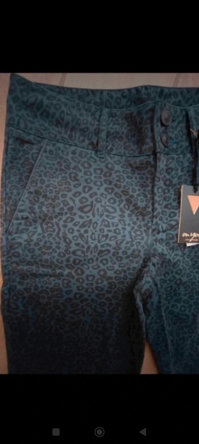Pantalon neuf 26/36 - photo numéro 2