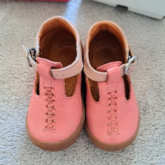 Lot de 3 jolies paires de chaussures bébé fille Pointure 20 - photo numéro 3