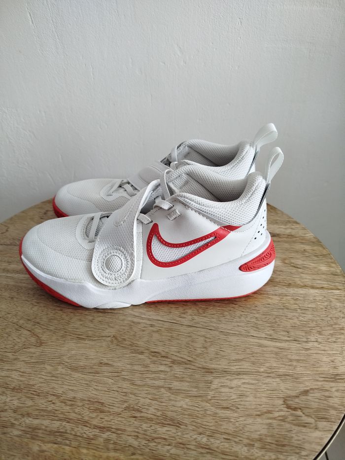 Baskets Nike T33.5 - photo numéro 2