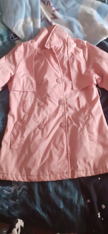Un très beau manteau rose pour le pr