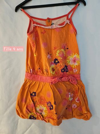 Robe 4 ans