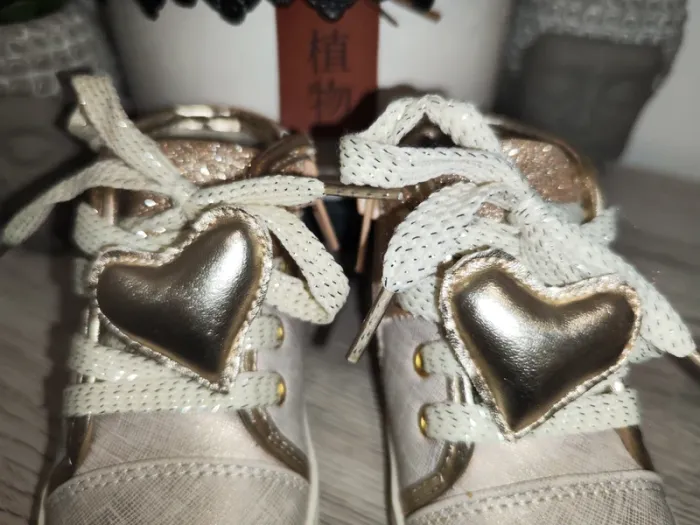Chaussures bébé taille 20 - photo numéro 3