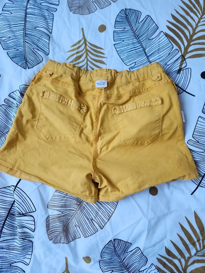 Short jaune 14 ans - photo numéro 6