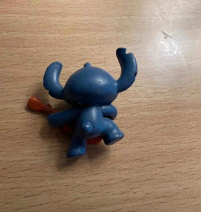 Figurine stitch guitare - photo numéro 3