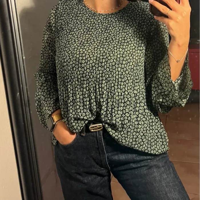 Blouse parisienne super pour le bureau - taille S - très bon état - stradivarius