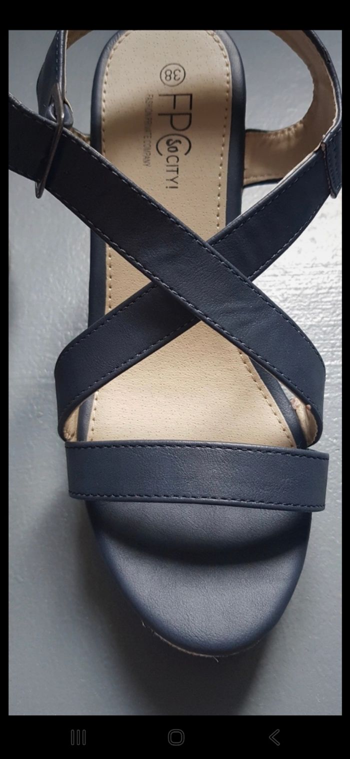 Sandales compensées - photo numéro 2