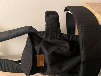 Porte bébé momcozy