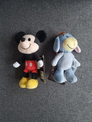 Nuimos peluche disney mickey + bourriquet