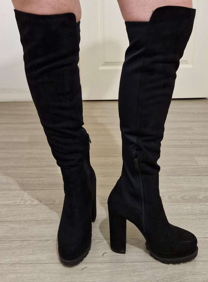 Cuissardes en daim noir sexy - photo numéro 5