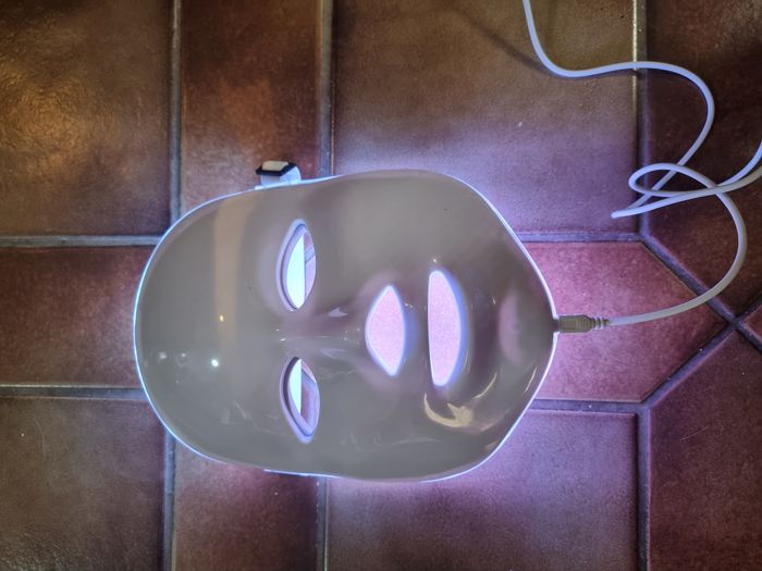Lot soin visage, masque à led luminothérapie, sauna facial et embout vapeur pour inhalation - photo numéro 4