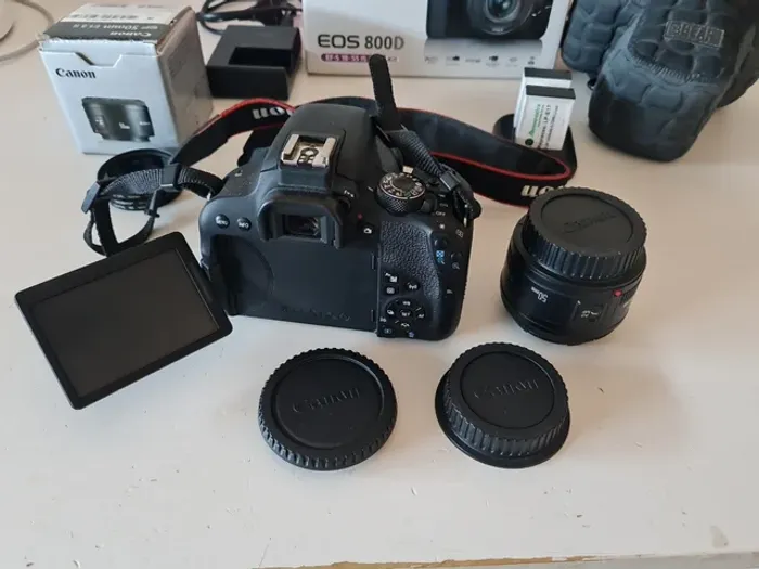 Appareil photo reflex Canon EOS 800D. - photo numéro 4
