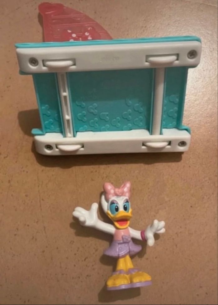 Daisy et son voilier - photo numéro 3