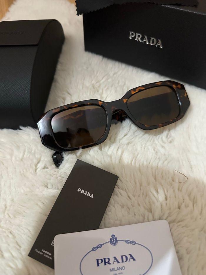 Lunettes Prada - photo numéro 2