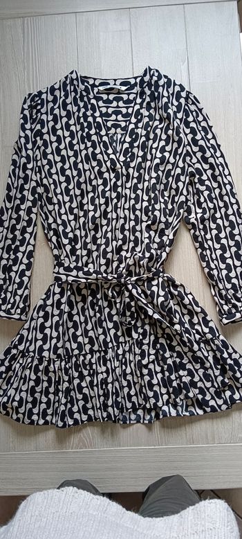 Robe Zara taille M – Motif graphique noir & blanc