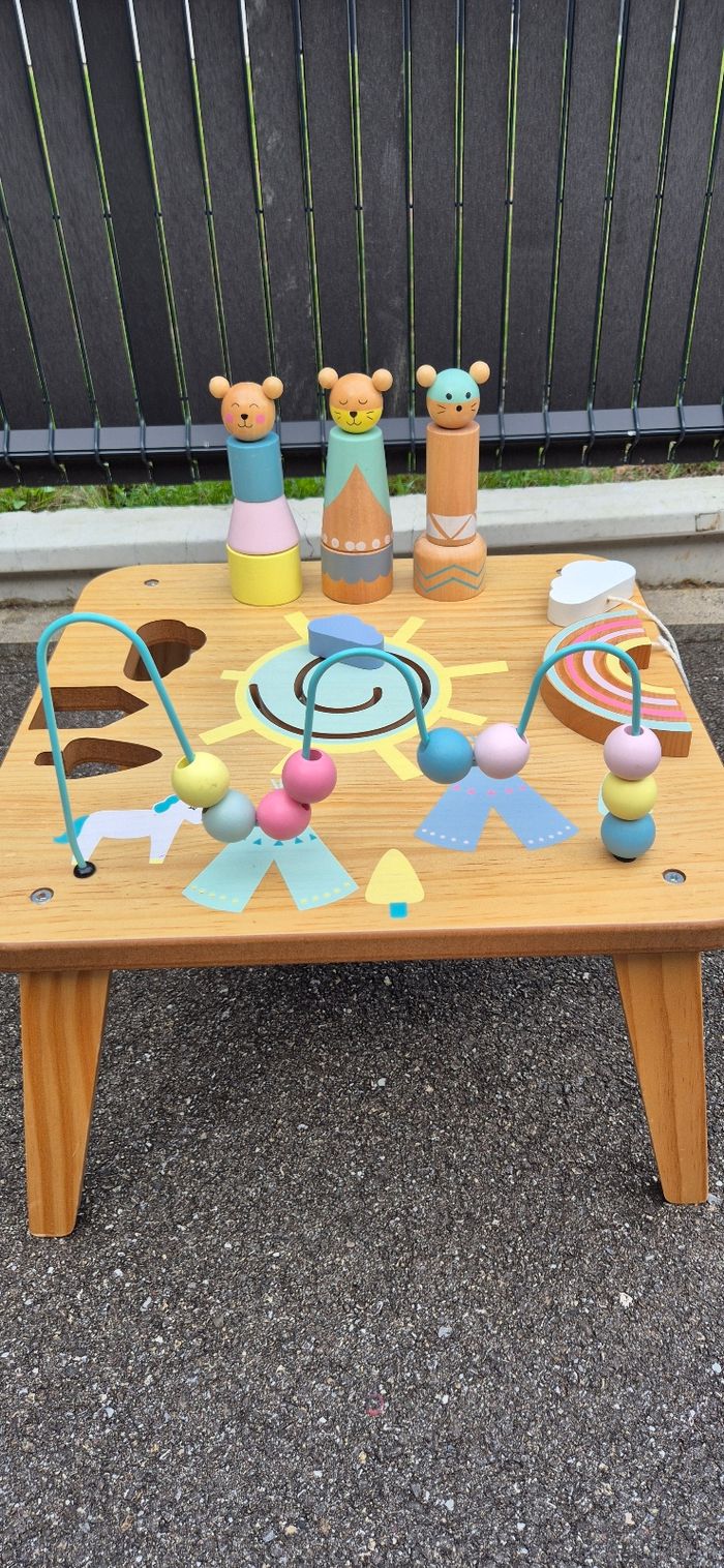 Table d'activités en bois - photo numéro 4