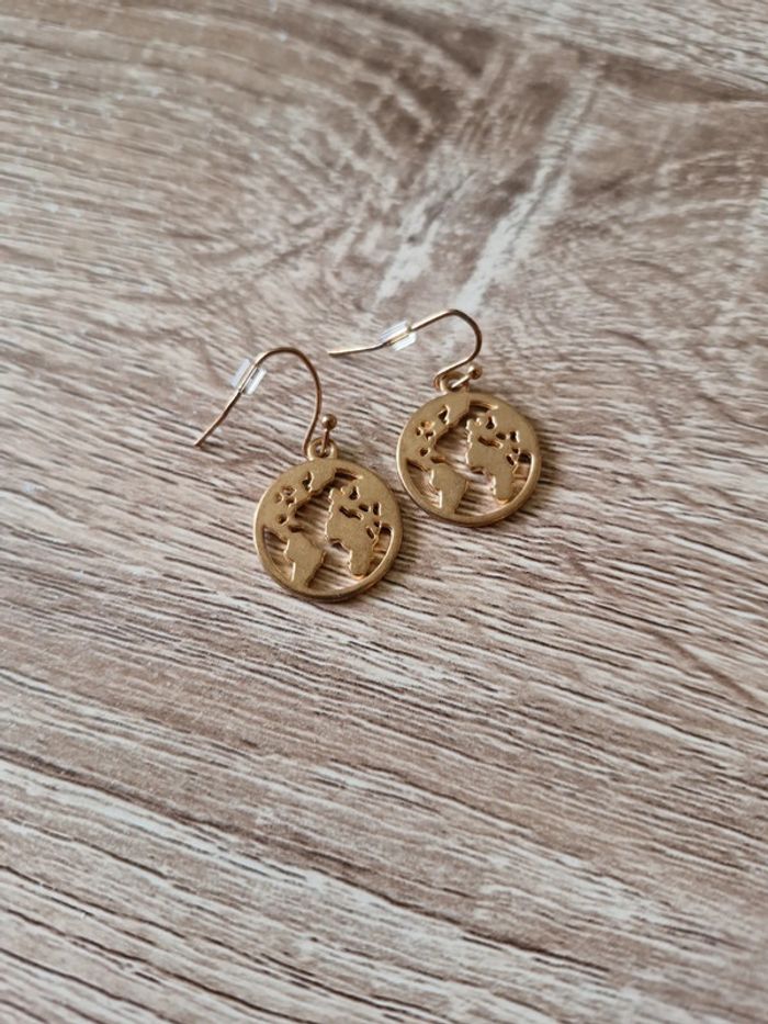 Boucles d'oreille - photo numéro 2