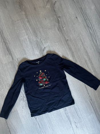 T shirt manches longues bleu marine motif sapin de Noël fille 5 ans Kiabi