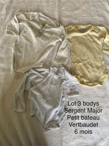 6 mois lot 3 bodys