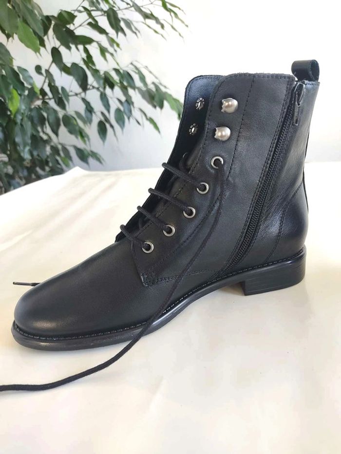 Paire de bottines Harcourt taille 37 cuir noir neuves - photo numéro 6