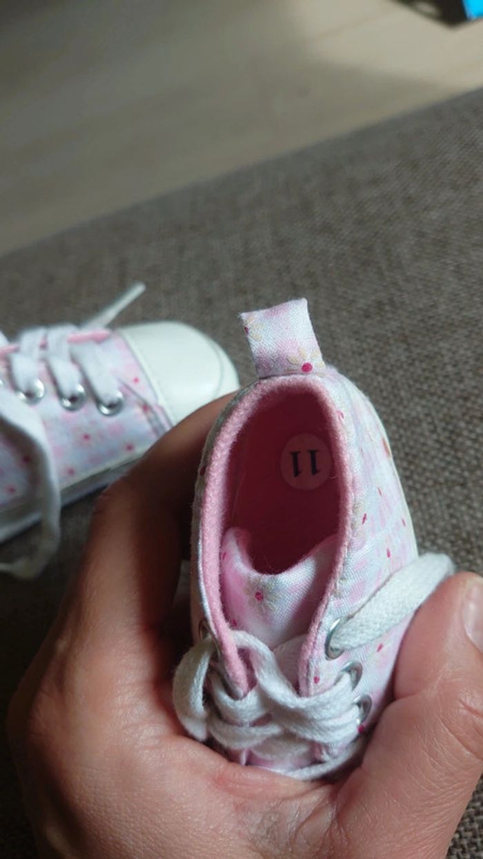 Chaussures fleurs - photo numéro 3