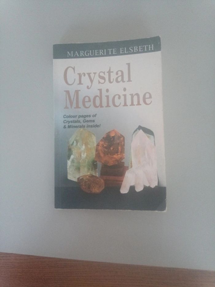 Crystal Médicine Marguerite Elsbeth