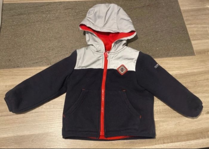 Veste zippée avec capuche Terre de marins taille 2 ans