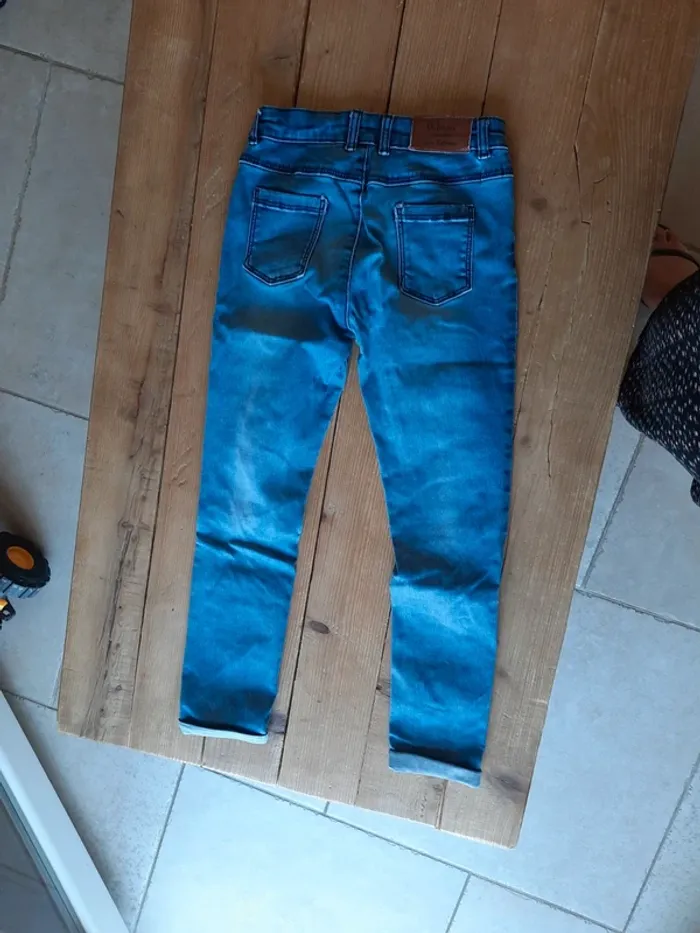 Jeans trouée - photo numéro 5