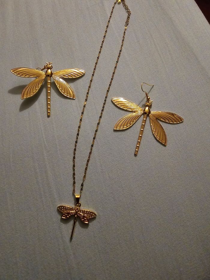 Bijoux collier et boucle d oreille dore - photo numéro 2