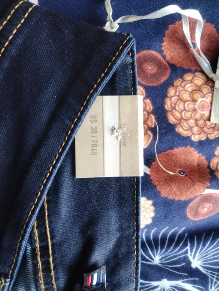 Jeans neuf - photo numéro 3