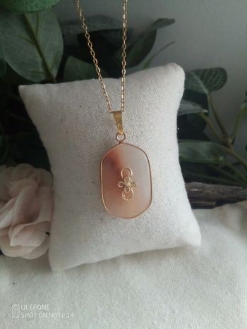 Collier pierre naturelle de lune rose orangé