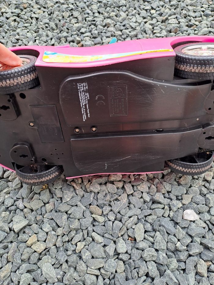 Voiture de barbie - photo numéro 5