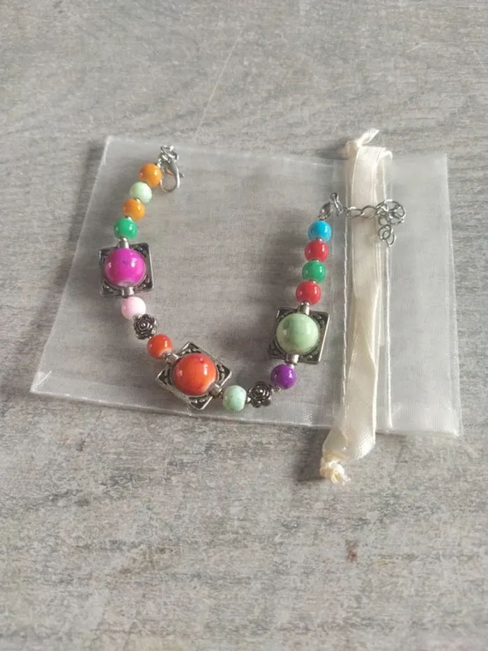Bracelet fantaisie multicolore