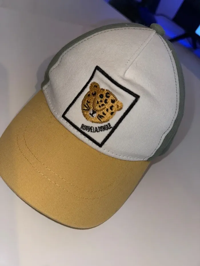 Casquette - photo numéro 2