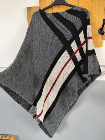Poncho style Burberry