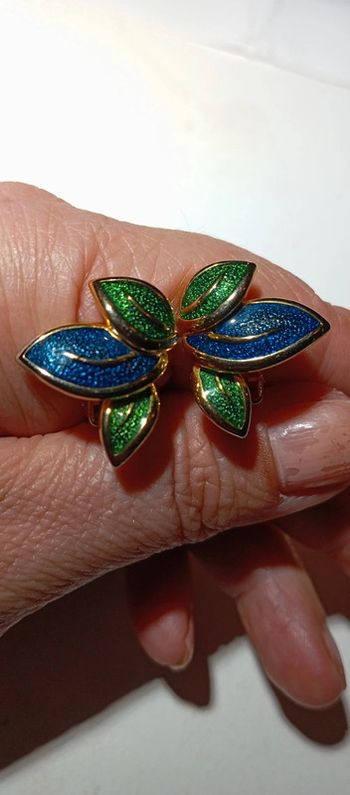 Clips d'oreilles emaux