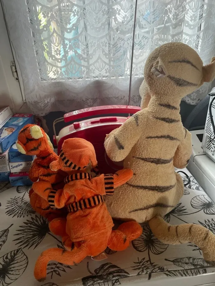 Lot de 3 peluches Tigrou - photo numéro 2