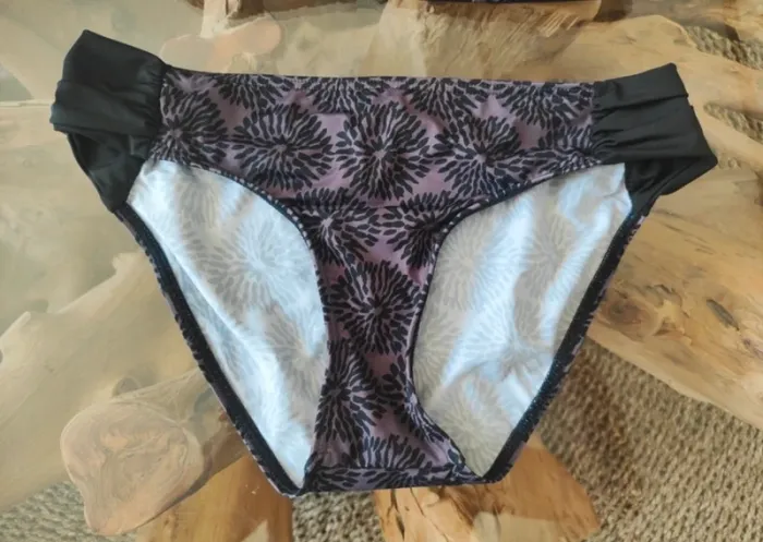 Maillot de bain 2 pièces Livia Monte Carlo noir violet - photo numéro 3