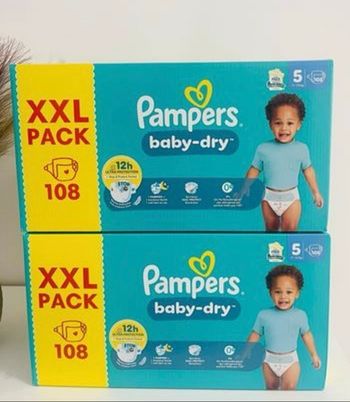 Lot de 2 cartons XXL couches Pampers taille 5