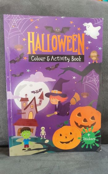 Livre d'activité et coloriage Halloween
